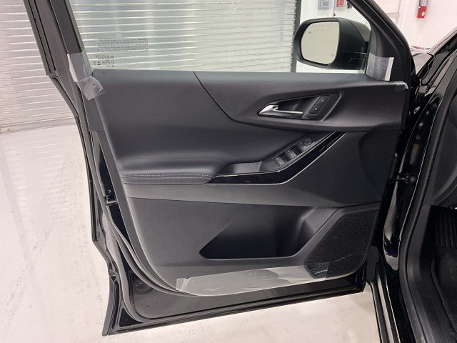 New 2027 Mosaic Black Metallic Chevrolet LT image 12