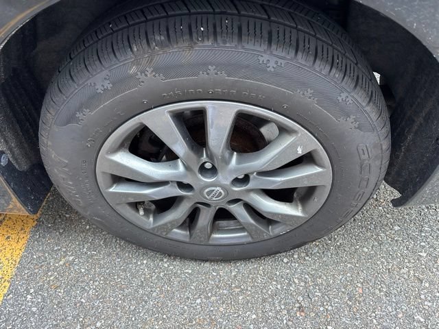 Used 2015 Super Black Nissan 2.5 S image 11