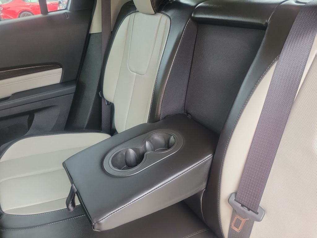 Used 2017 White GMC Denali image 35