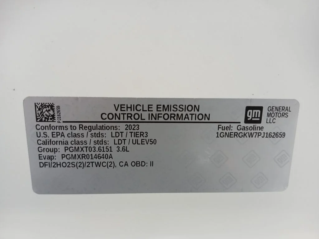 Used 2023 White Chevrolet LT image 35