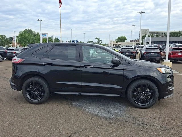 Certified Used 2024 Black Metallic Ford ST Line image 7