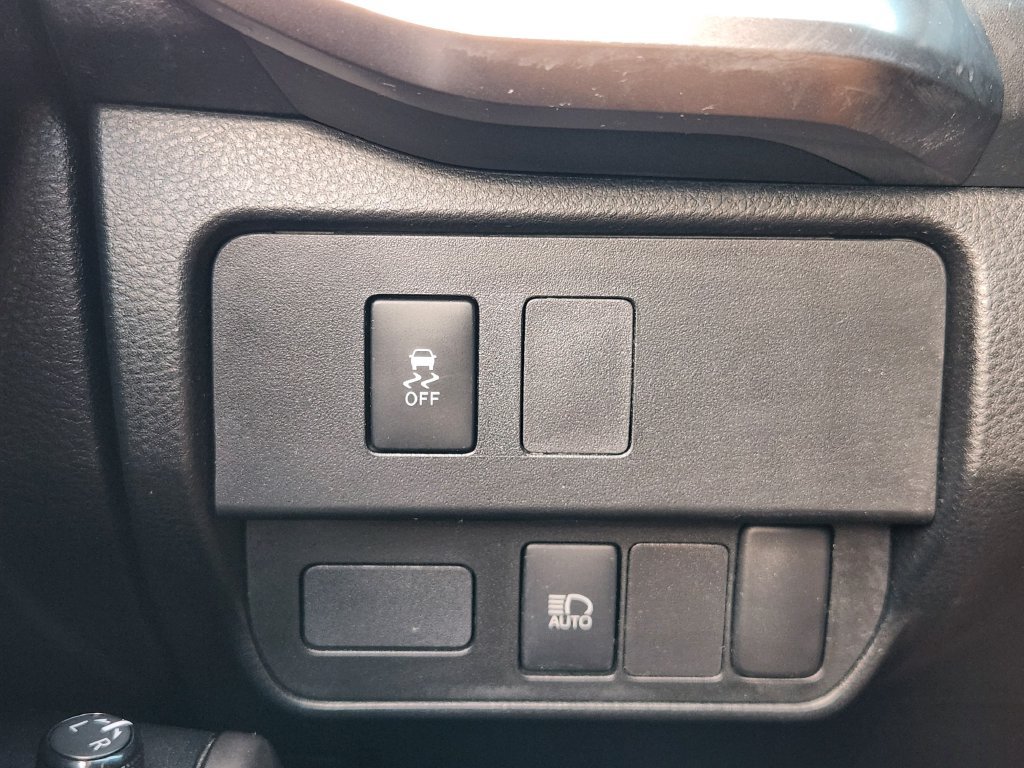 Used 2022 Gray Toyota SR5 image 21