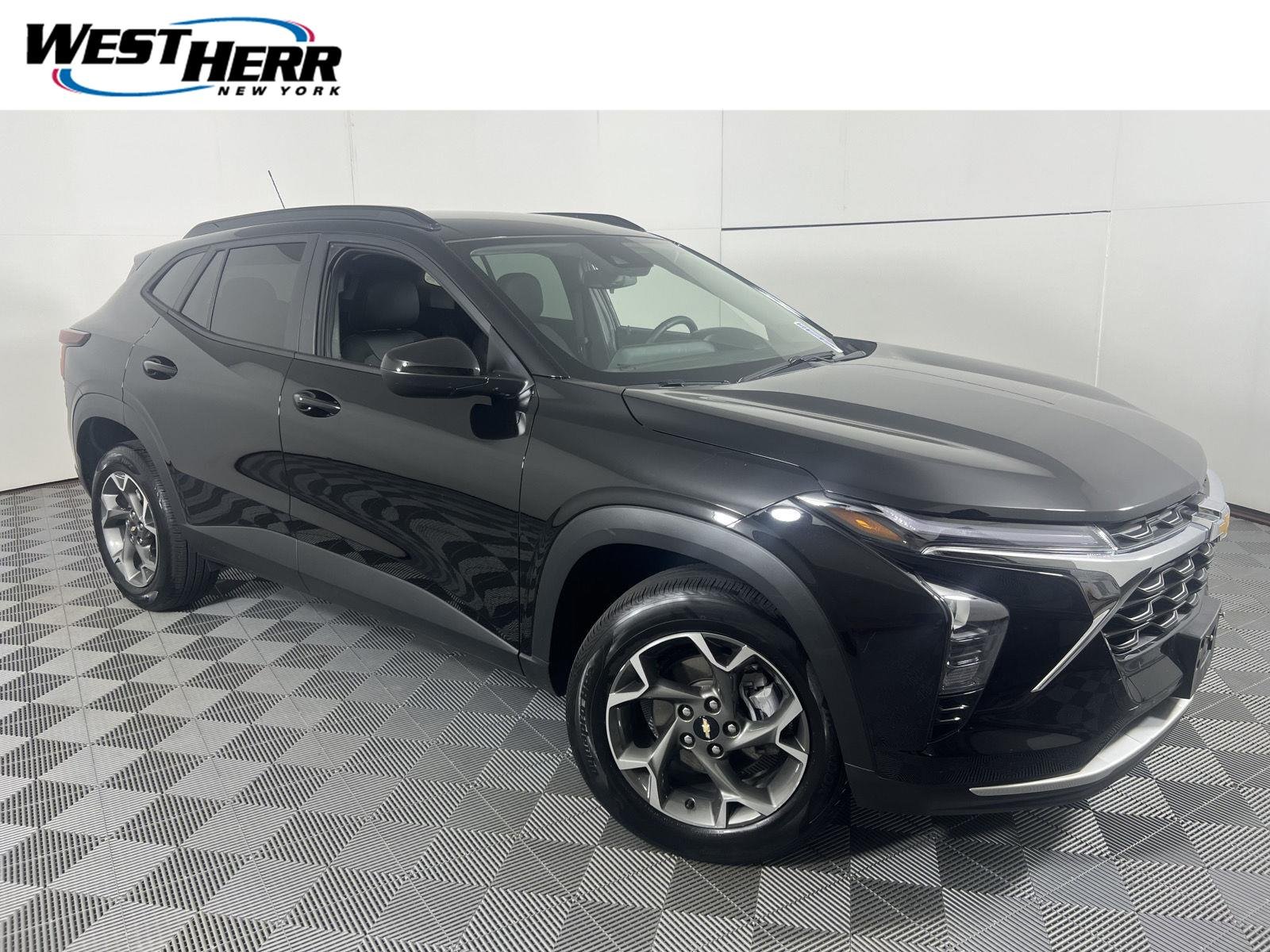 Used 2025 Mosaic Black Metallic Chevrolet LT image 1
