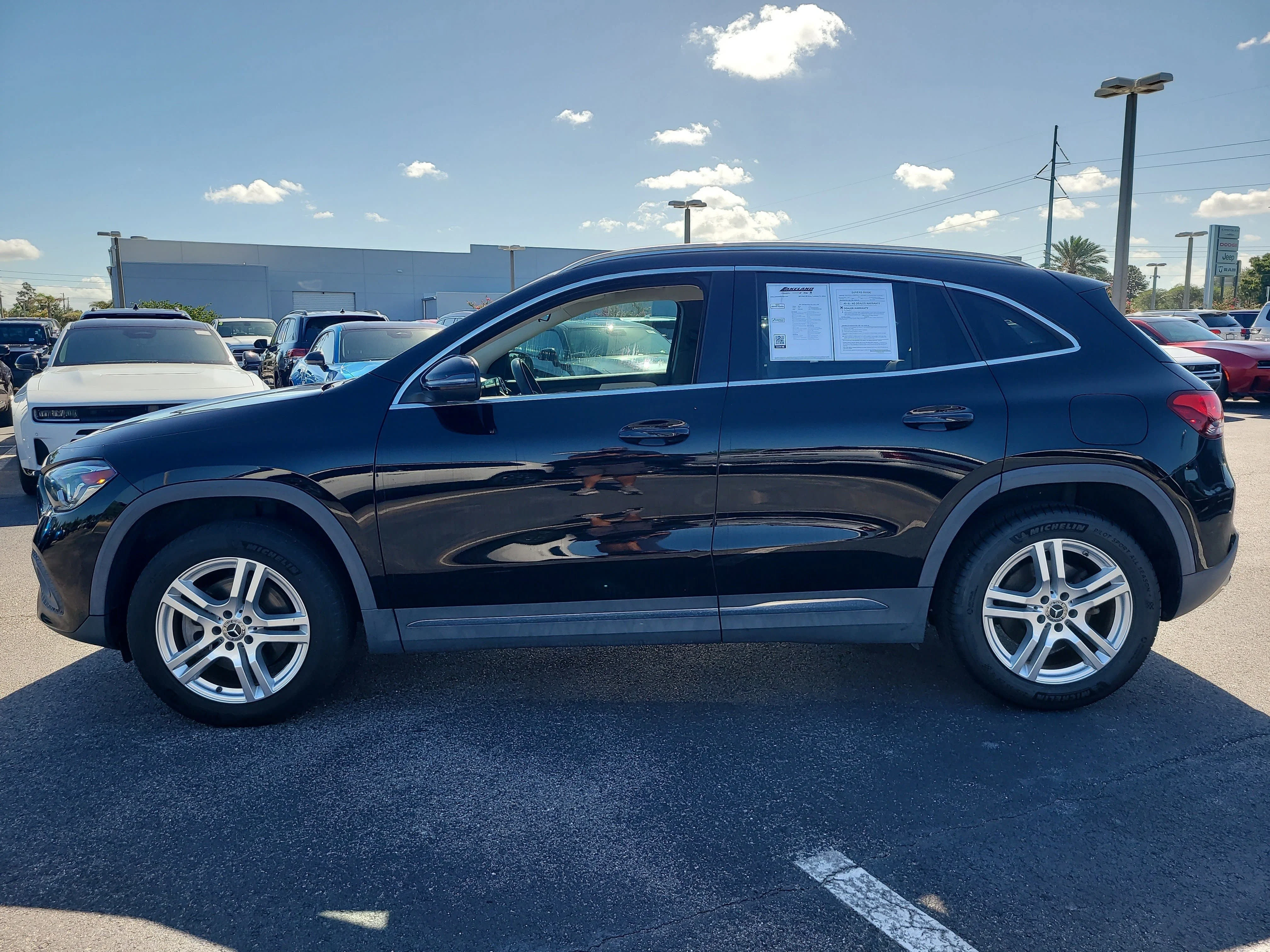 Used 2021  Mercedes-Benz GLA 250 image 7