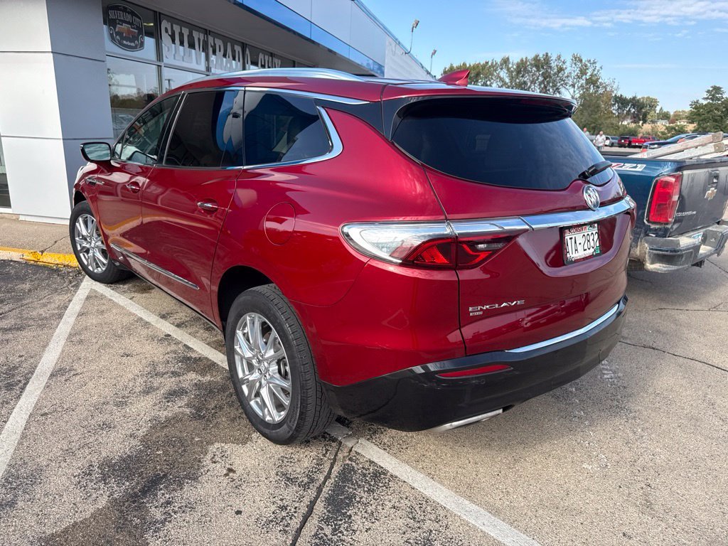 Used 2023 Red Buick Essence image 7