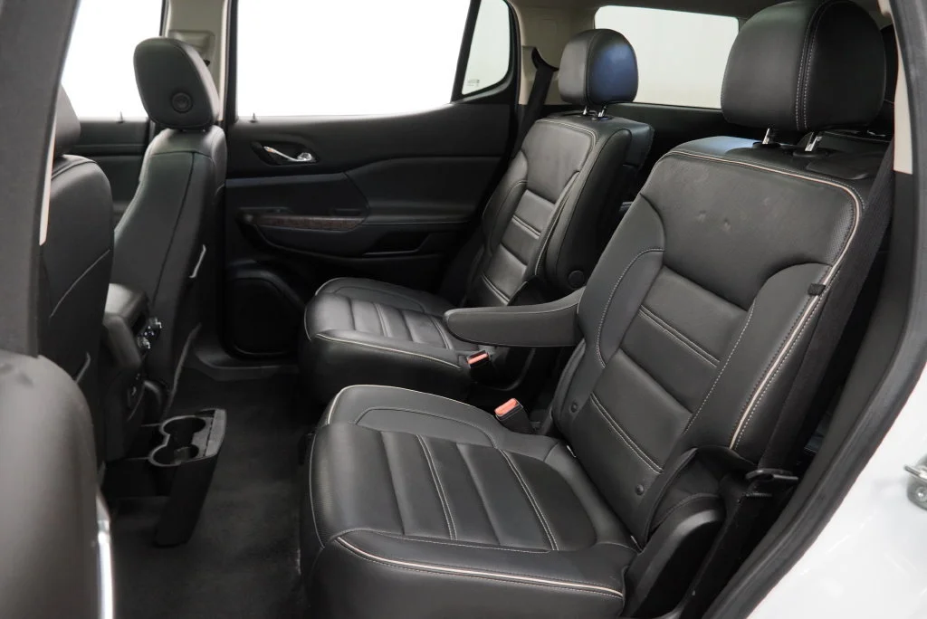 Used 2023 White Frost Tricoat GMC Denali image 14