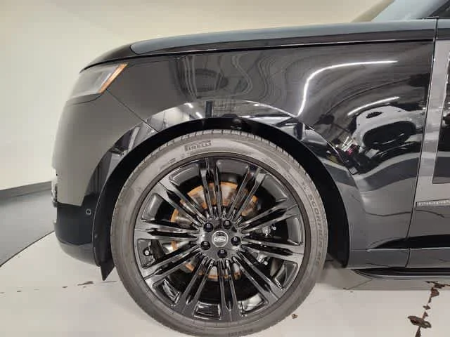 Used 2025 Santorini Black Metallic Land Rover Autobiography image 20