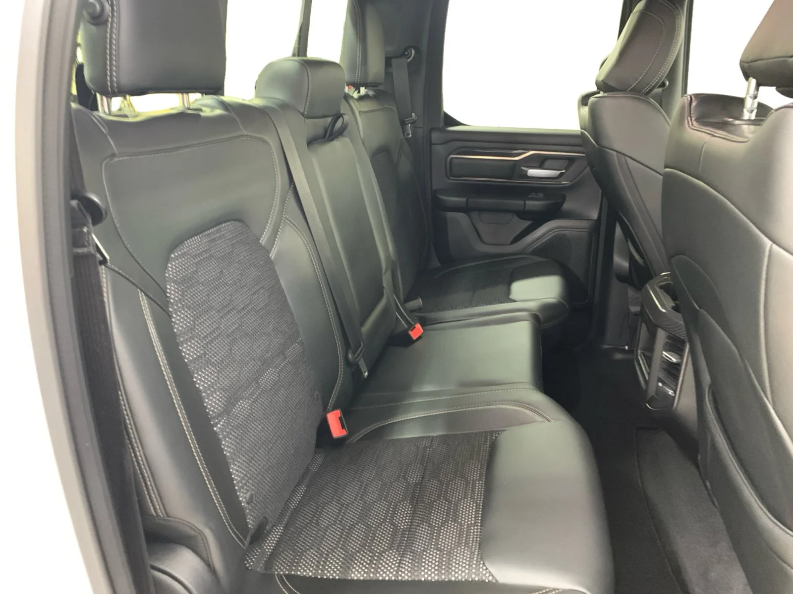 Used 2019 White Ram Sport image 18