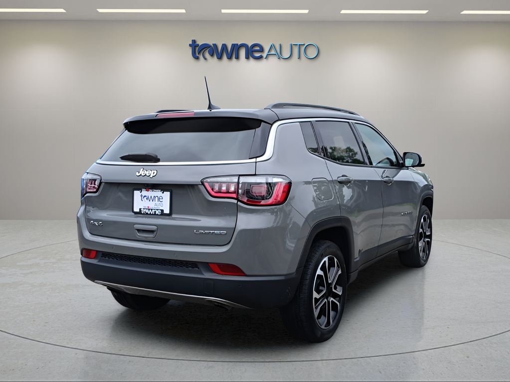 Used 2023 Gray Jeep Limited image 5