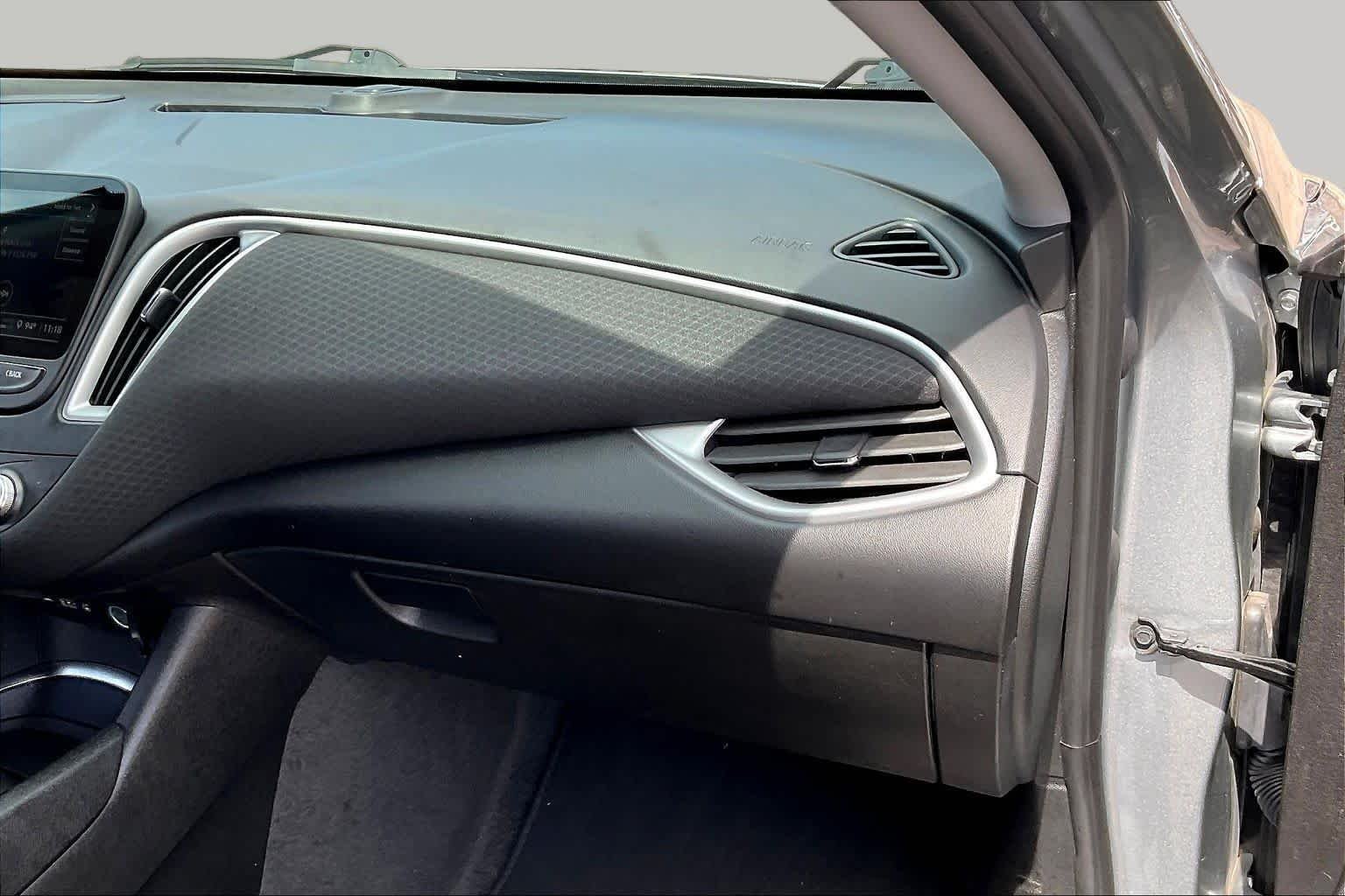 Used 2024 Sterling Gray Metallic Chevrolet LT image 17