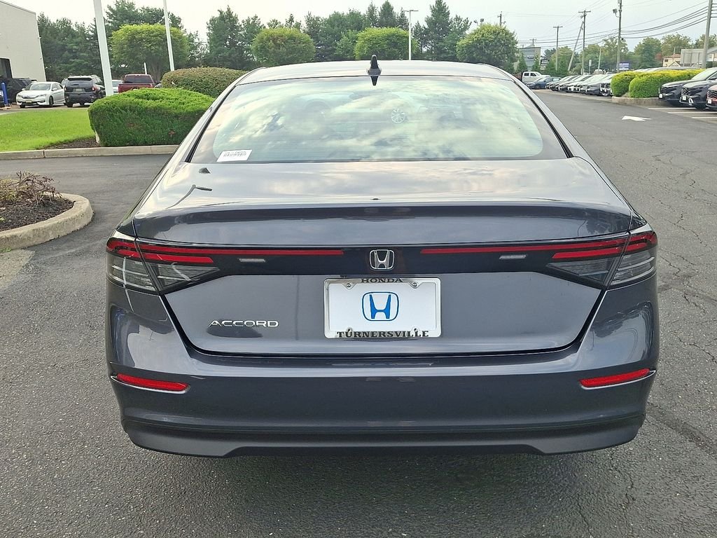 2025 Honda Accord SE - Photo 5