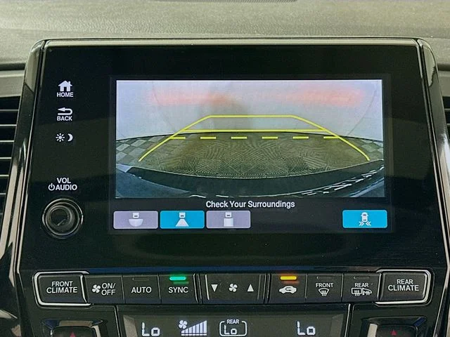 Used 2018 Silver Honda EX-L image 17