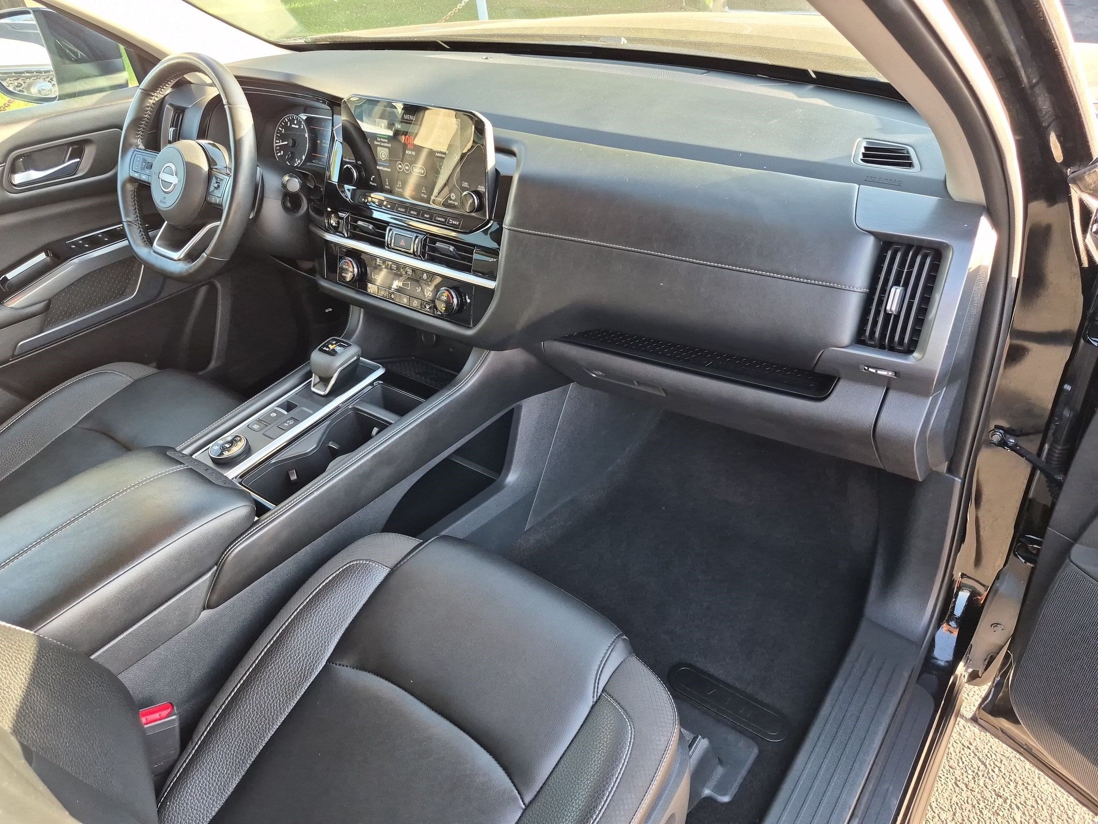 Used 2025 Black Nissan SL image 32
