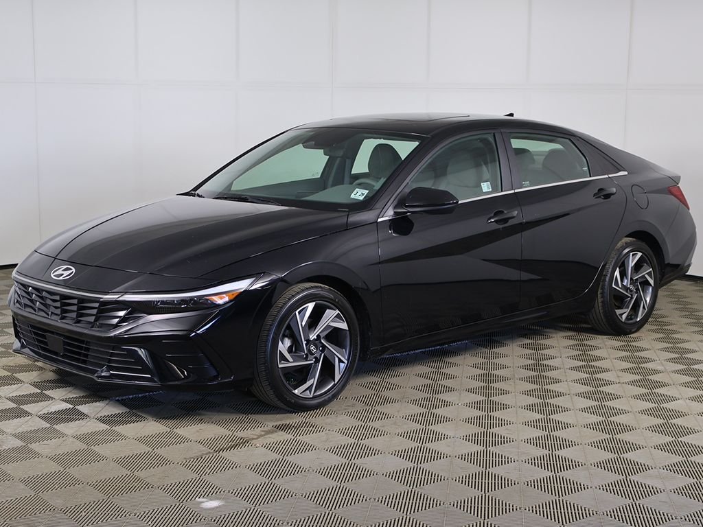 2024 Hyundai Elantra SEL - Photo 9