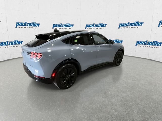 New 2026 Glacier Gray Metallic Tri-coat Ford Premium image 11