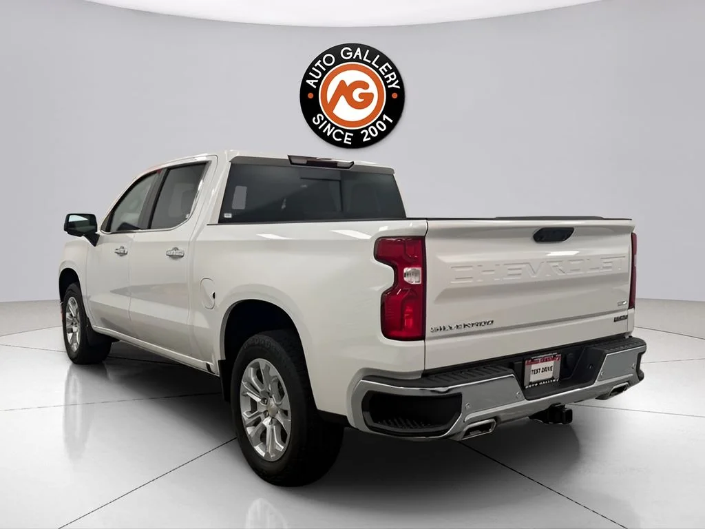 Used 2025 Beige Chevrolet LTZ image 5