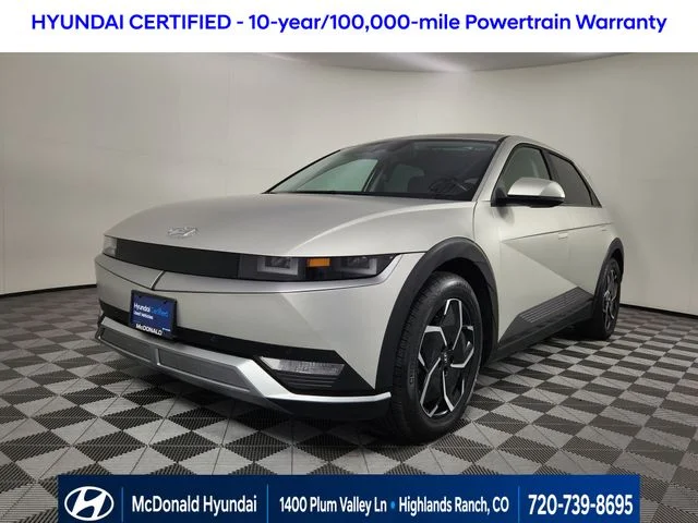 Used 2024 Gold Hyundai SEL image 1