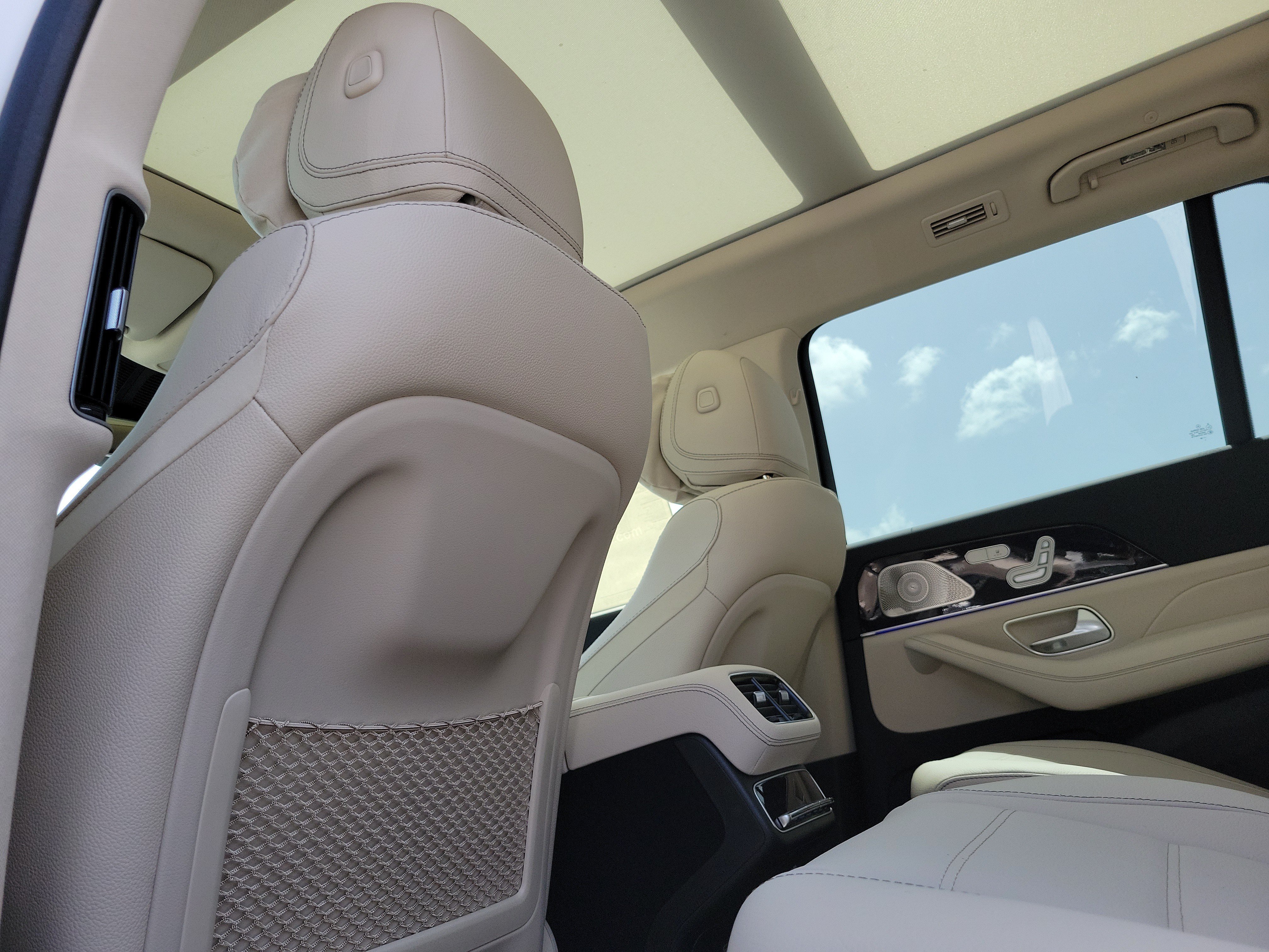 New 2026 Polar White Mercedes-Benz GLS 450 image 44