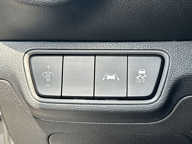 Used 2021 Gray Kia LXS image 31