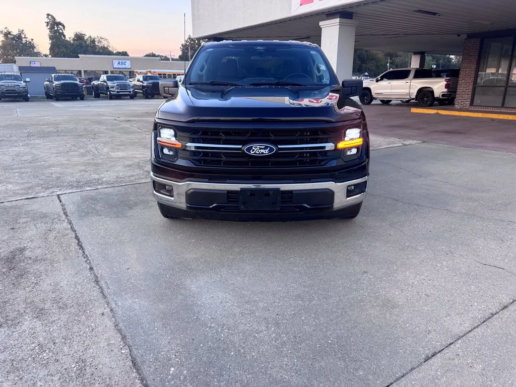 Used 2025 Black Ford XLT image 2