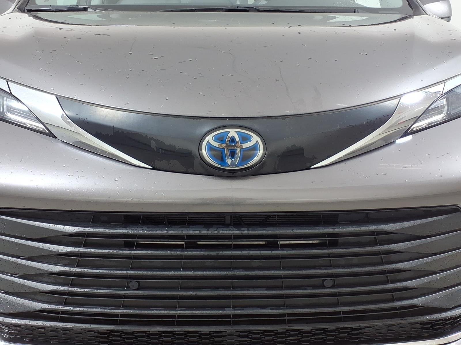 2024 Toyota Sienna XLE - Photo 15