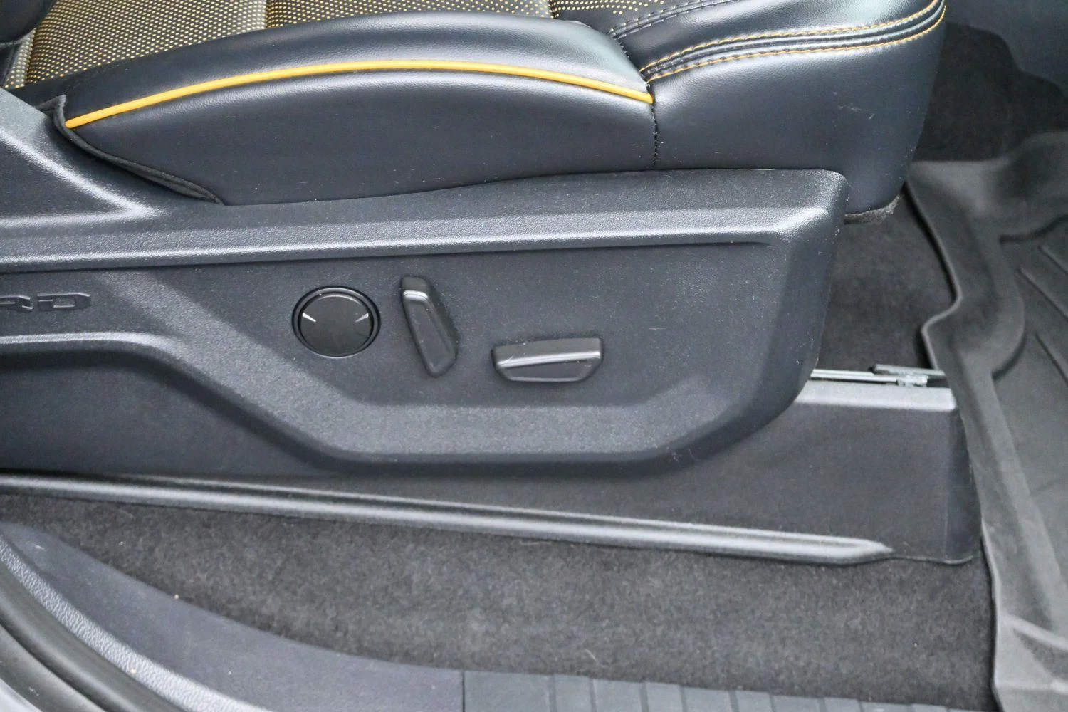 Used 2023 Iconic Silver Ford Tremor image 33