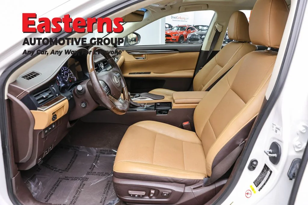 Used 2017 White Lexus 350 image 14