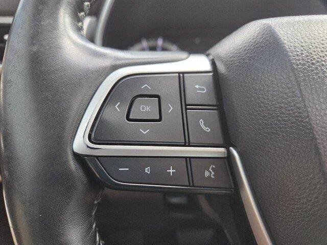 Used 2022 Wind Chill Pearl TOYOTA PLAT image 13