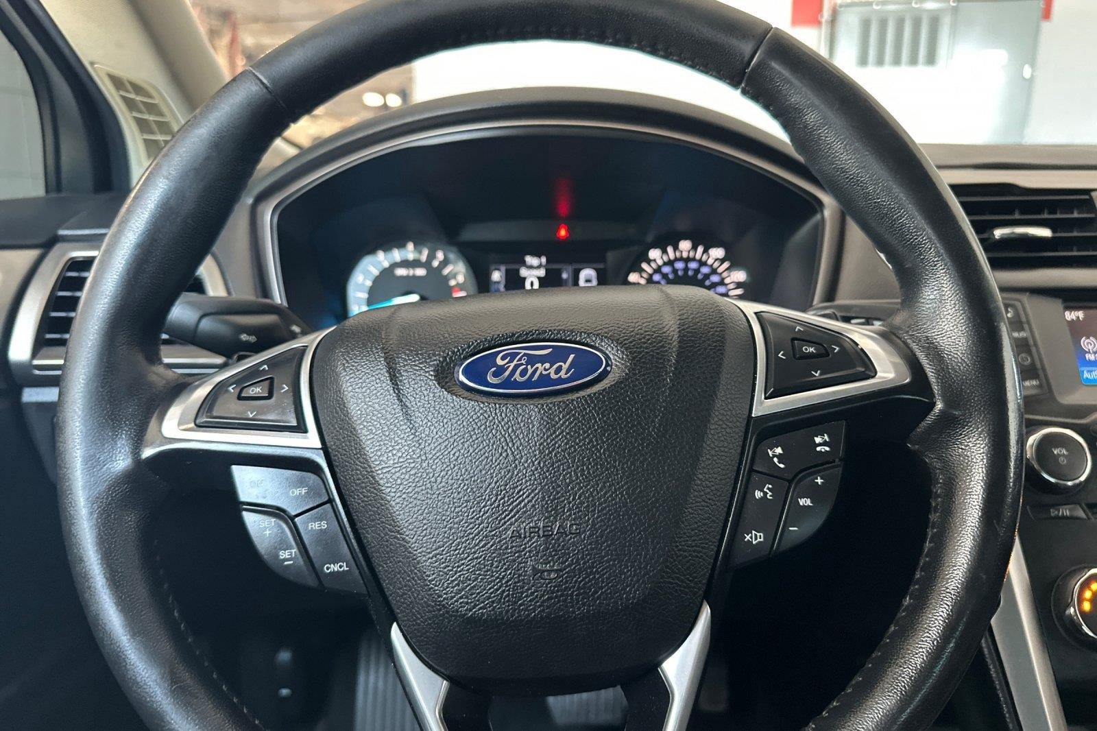 Used 2017 Magnetic Ford SE image 22