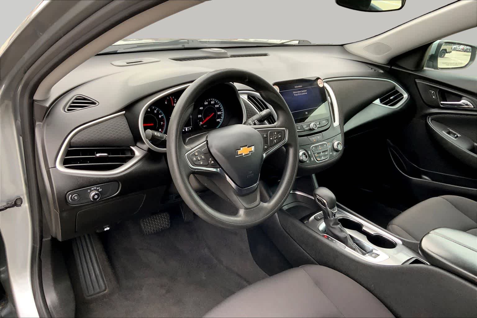 Used 2024 Sterling Gray Metallic Chevrolet LT image 18