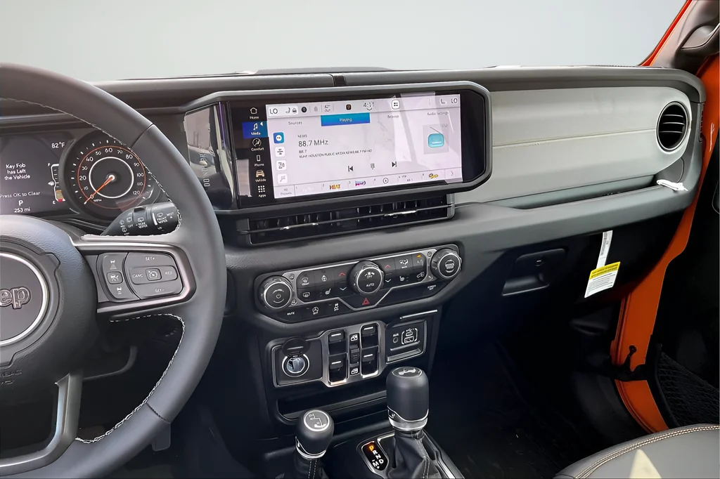 2025 Jeep Wrangler 4-Door Sport S - Photo 7