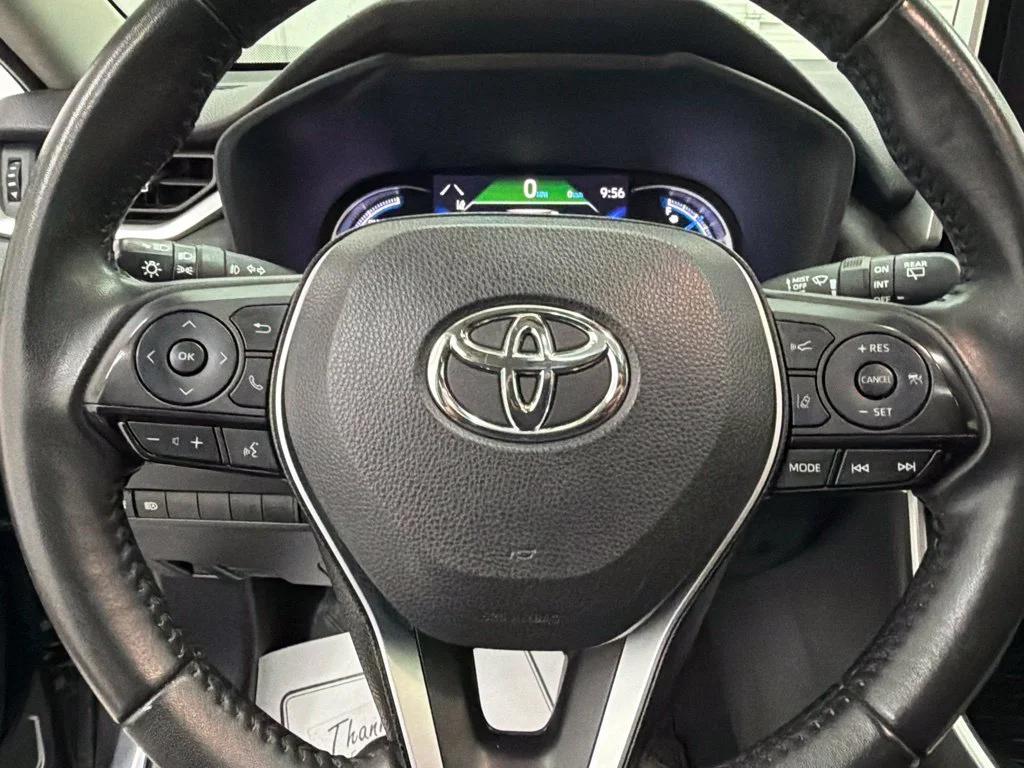 Used 2023 Gray Toyota XLE Premium image 21