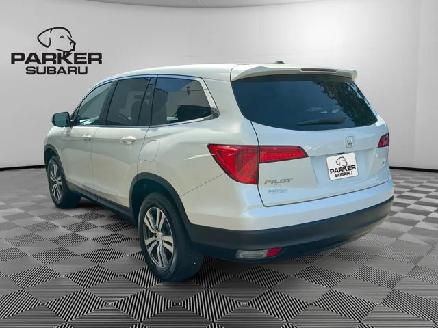 Used 2017 White Diamond Pearl Honda EX image 3