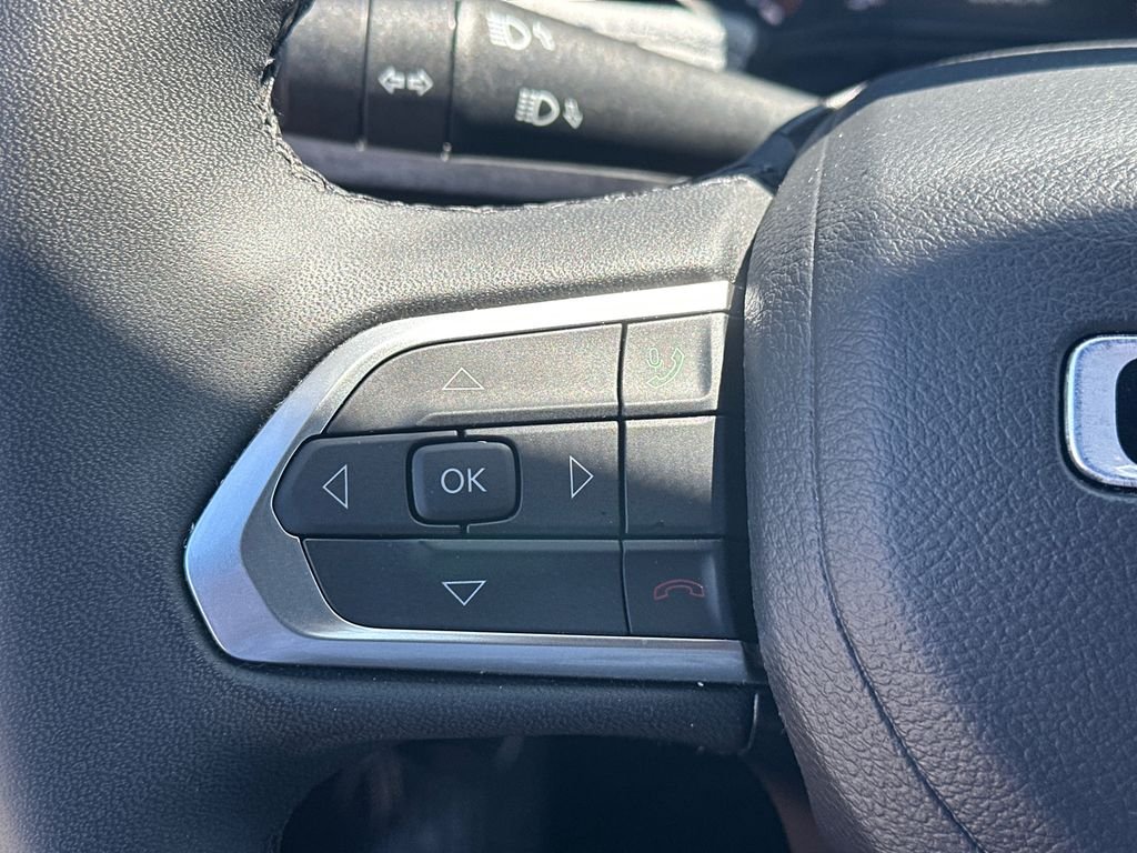 Used 2025 Black Jeep Latitude image 24