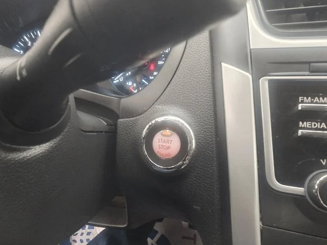 Used 2016 Gun Metallic Nissan 2.5 SR image 25