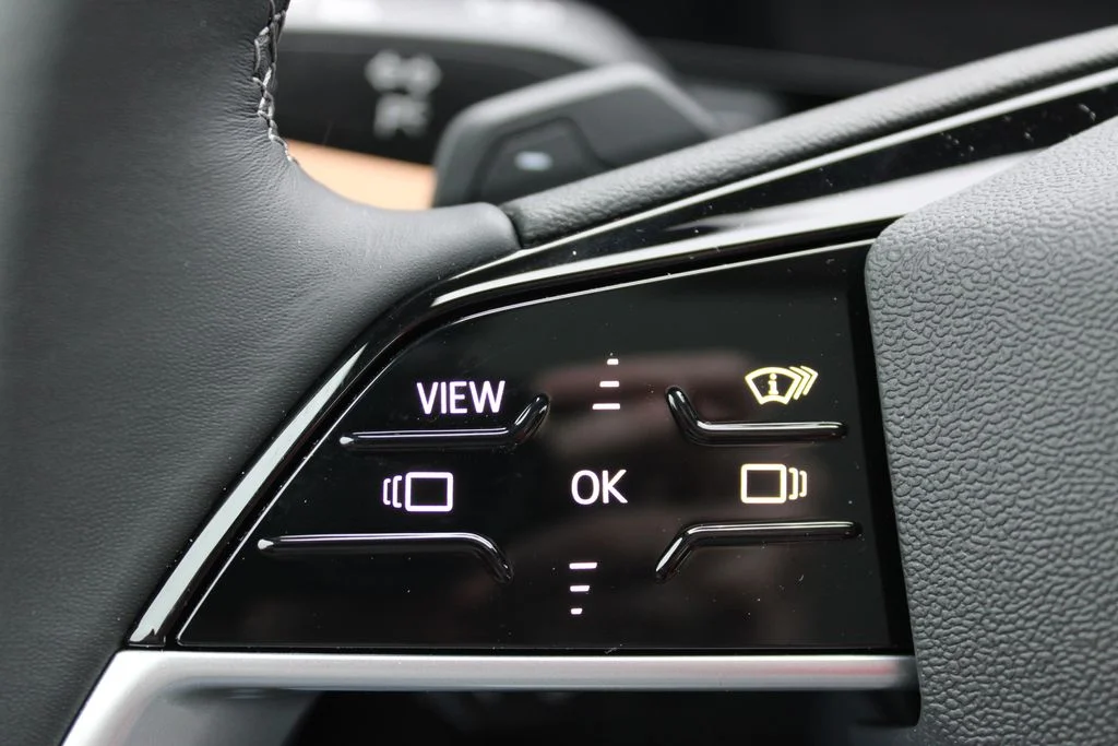 Used 2026 Green Metallic Audi Premium Plus image 28
