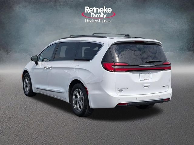 Used 2023 White Chrysler Limited image 8