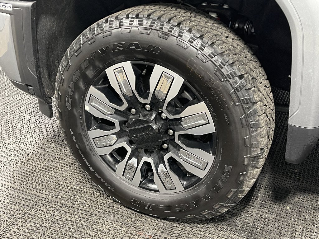 2025 GMC Sierra 2500HD Denali - Photo 13