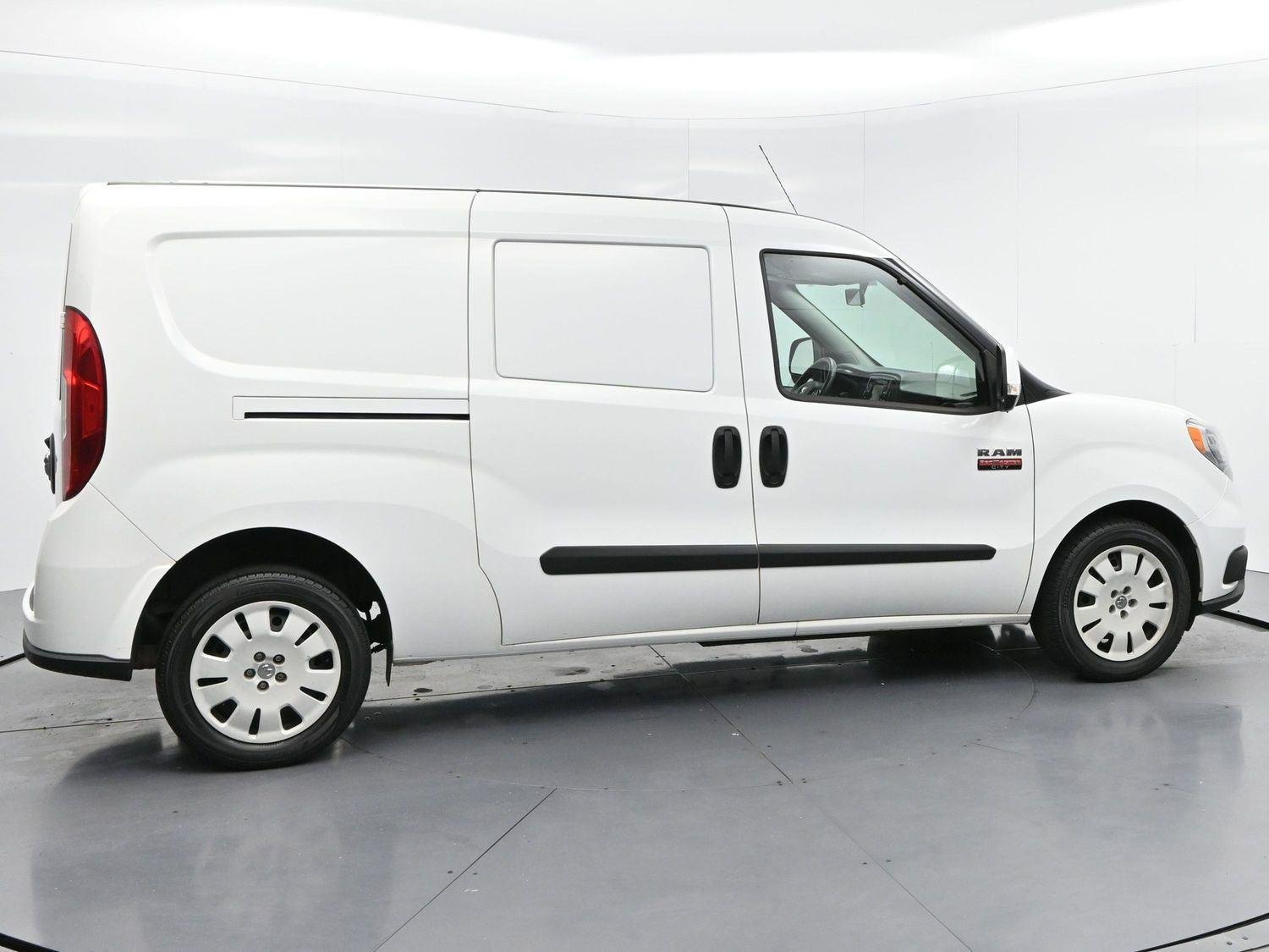 Used 2018 Bright White Ram Tradesman SLT image 8