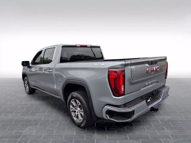 Used 2025 Sterling Metallic GMC SLT image 5
