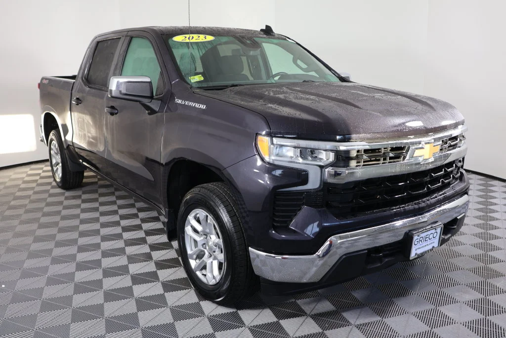Used 2023 Ash Chevrolet LT image 1