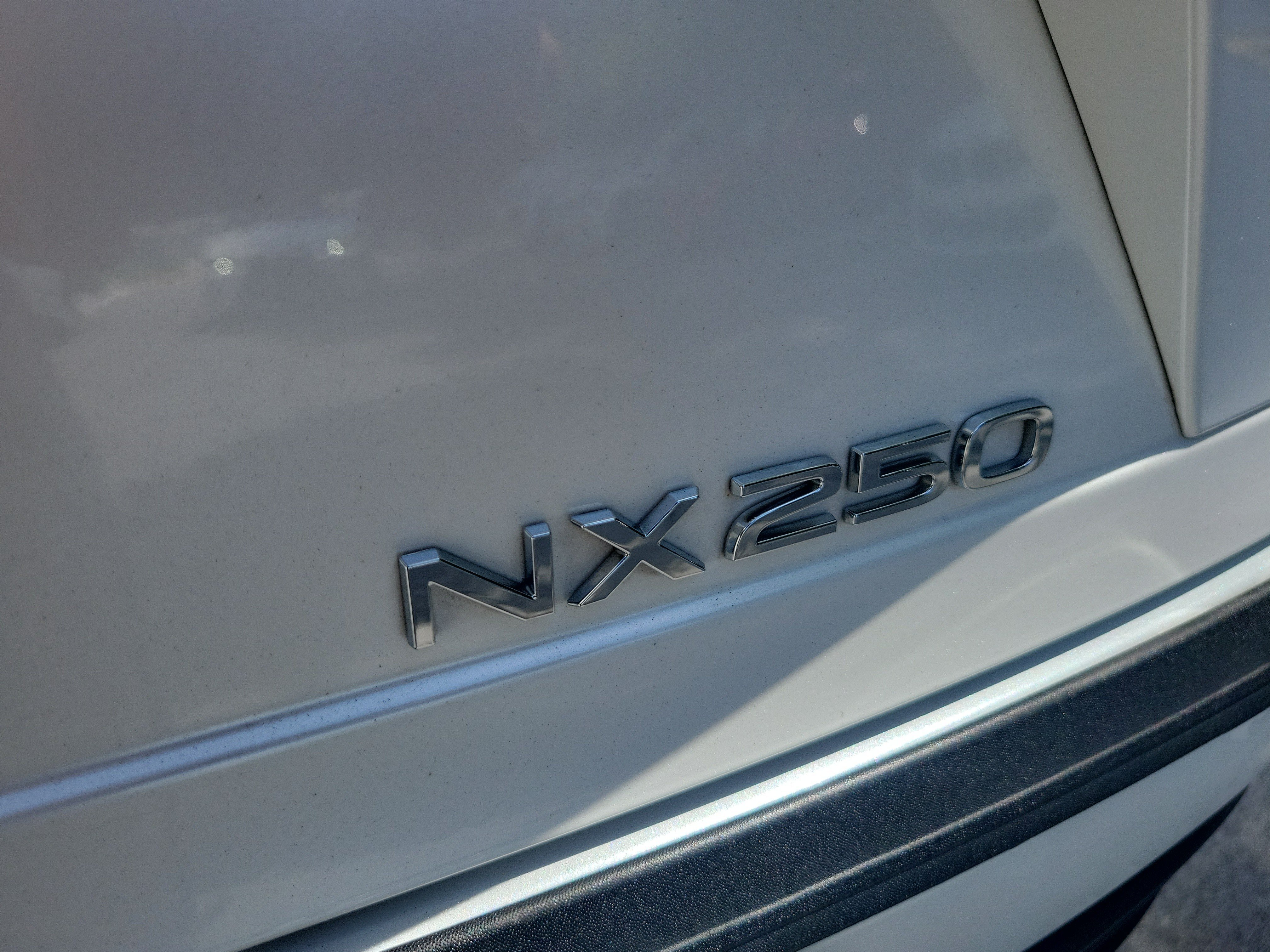 Certified Used 2025 EMINENT WHITE PEARL Lexus NX 250 Premium image 8