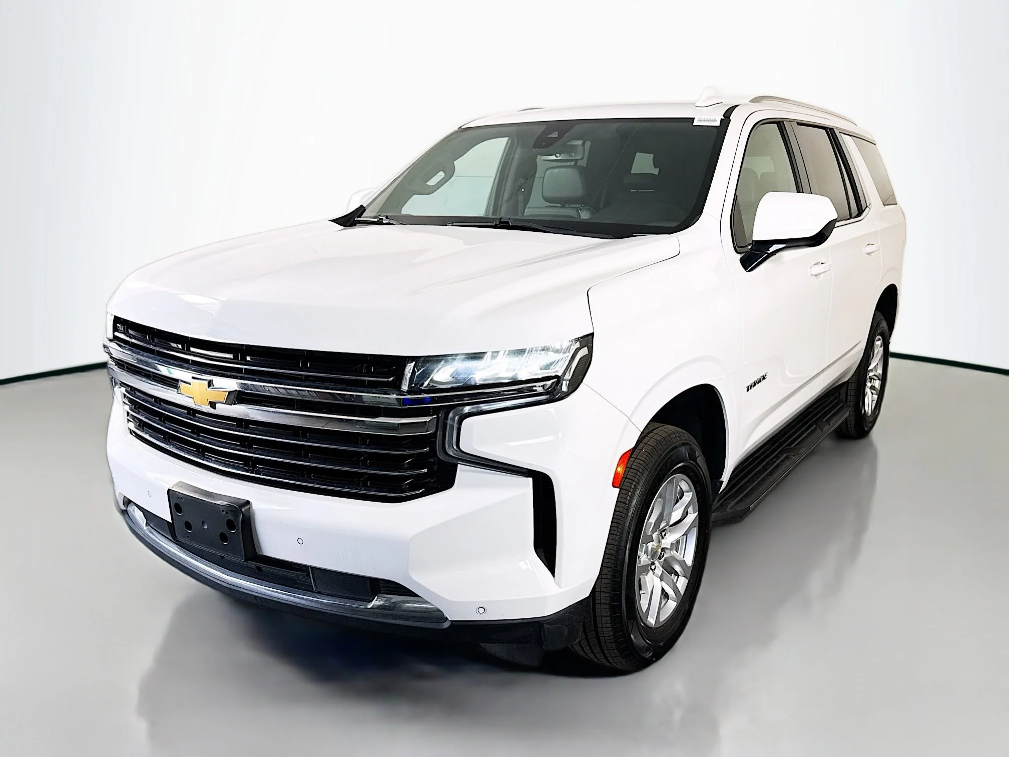 Used 2022 Summit White Chevrolet LT image 3