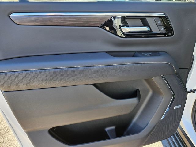 2025 Chevrolet Suburban Premier - Photo 14