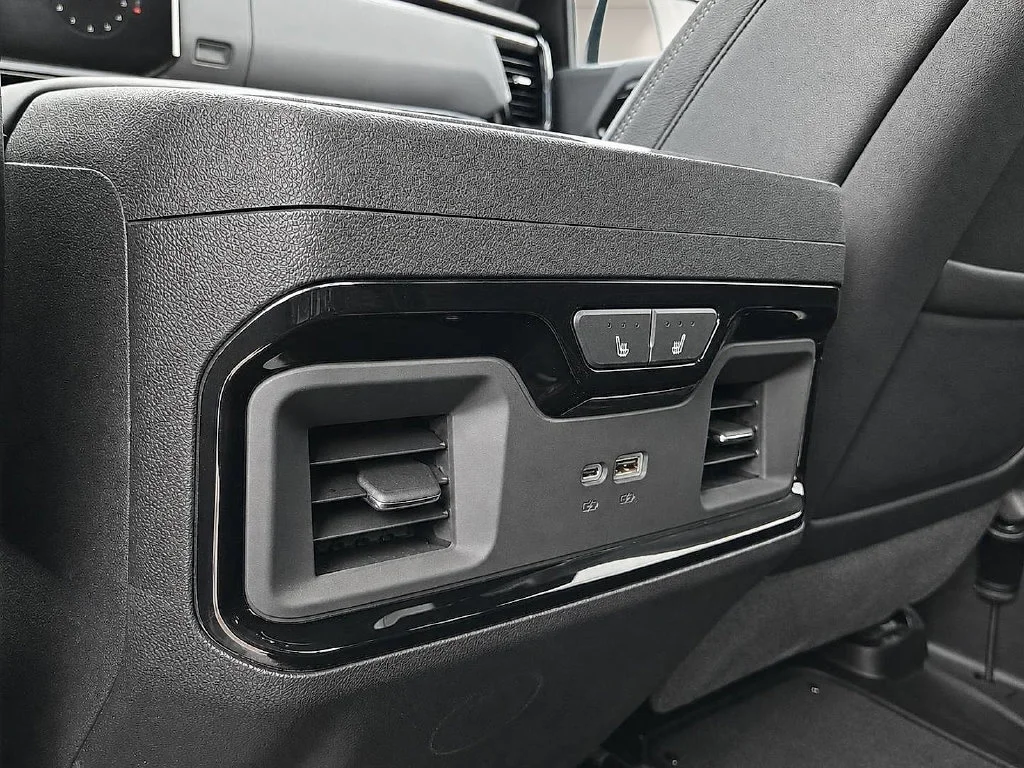 2026 GMC Sierra 1500 AT4X - Photo 10