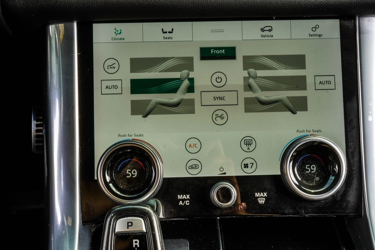 Used 2022 Silver Land Rover HSE Silver Edition image 24