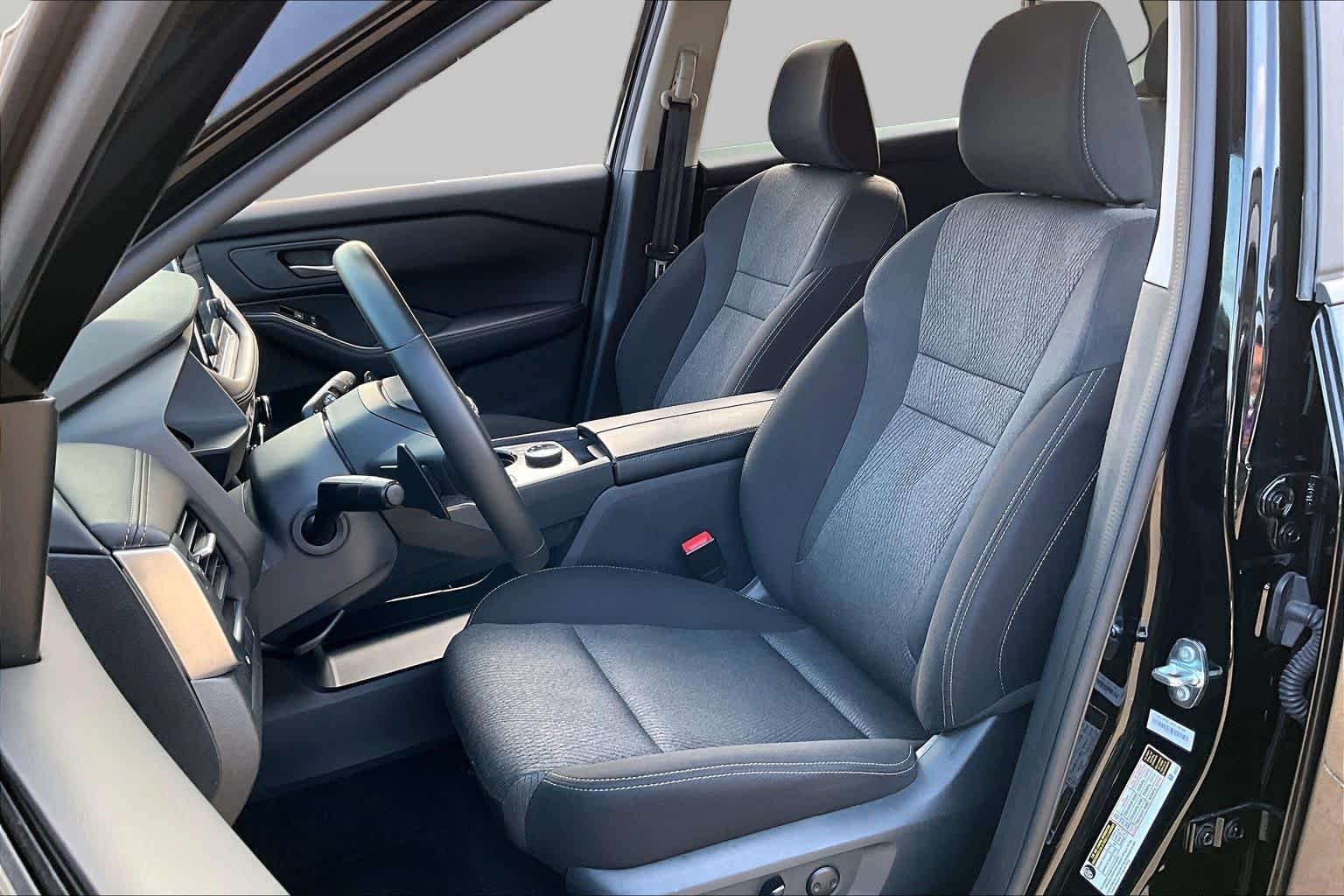 Used 2025 Super Black Nissan SV image 7