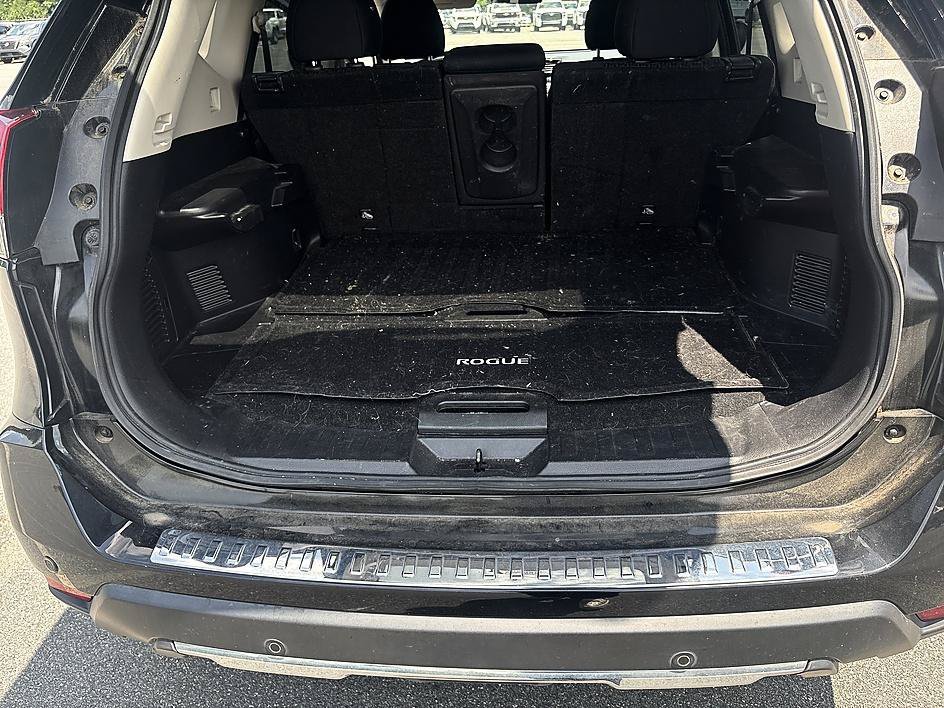 Used 2019 Magnetic Black Pearl Nissan SV image 17