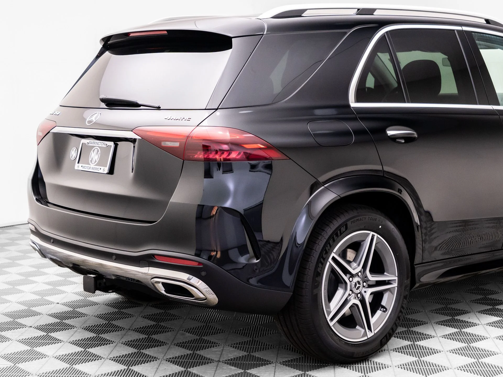 New 2026 Black Mercedes-Benz GLE 450 image 39