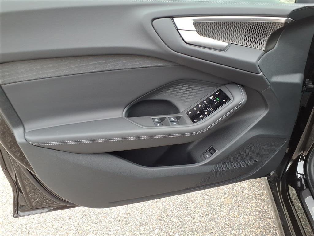 Used 2025 Mythos Black Metallic Audi Premium Plus image 12